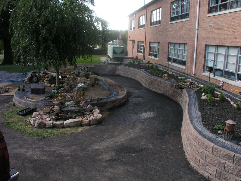 2005 Western Md train garden building part 2 019