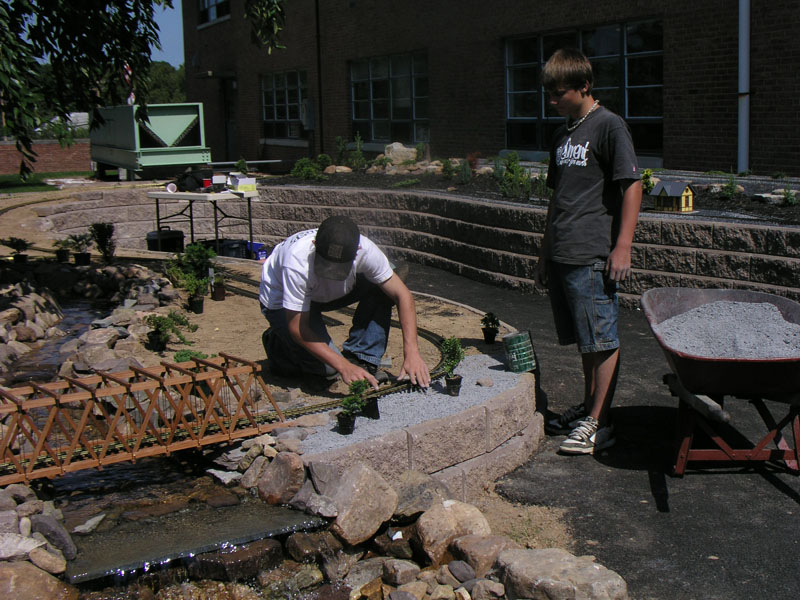 2005 Western Md train garden building part 2 003