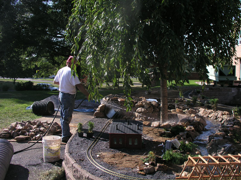 2005 Western Md train garden building part 2 016