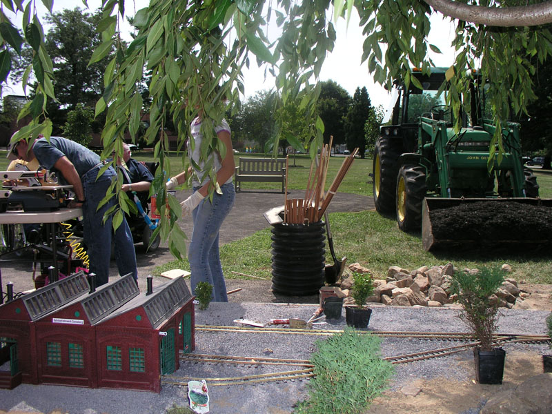 2005 Western Md train garden building part 2 024