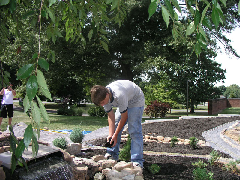 2005 Western Md train garden building part 2 025